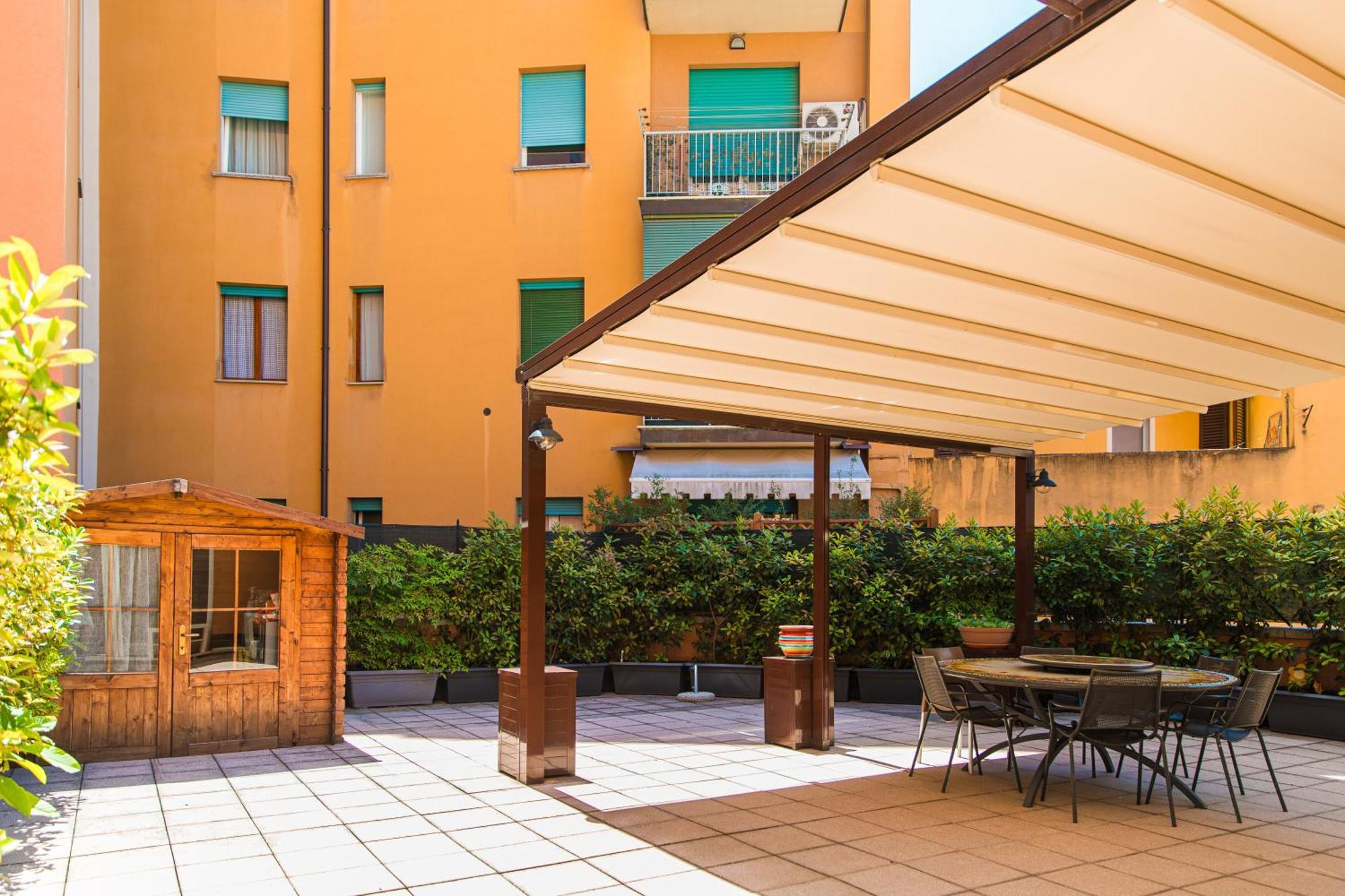 Nettuno Apartment - Private Garden In Bologna Center Zewnętrze zdjęcie
