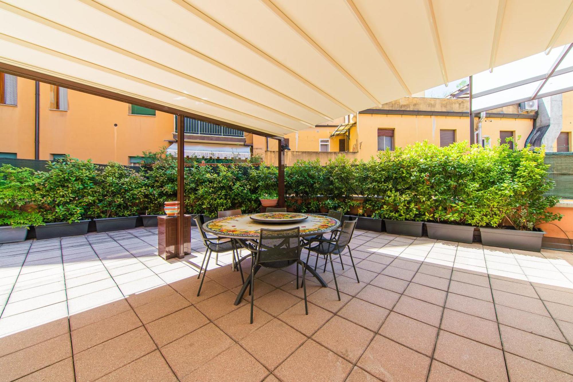 Nettuno Apartment - Private Garden In Bologna Center Zewnętrze zdjęcie