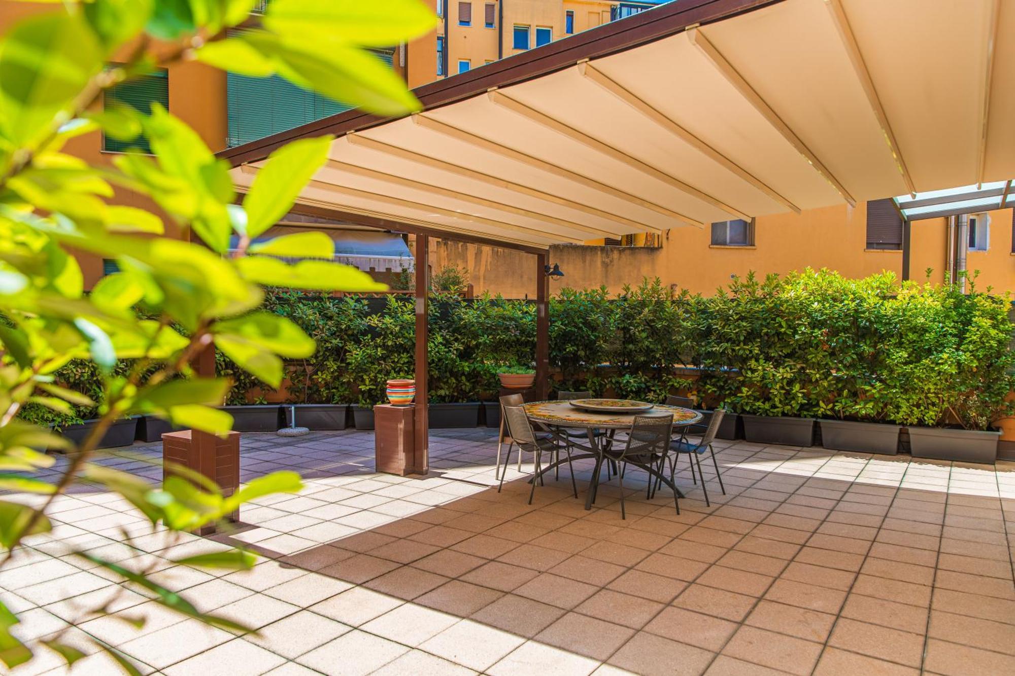 Nettuno Apartment - Private Garden In Bologna Center Zewnętrze zdjęcie
